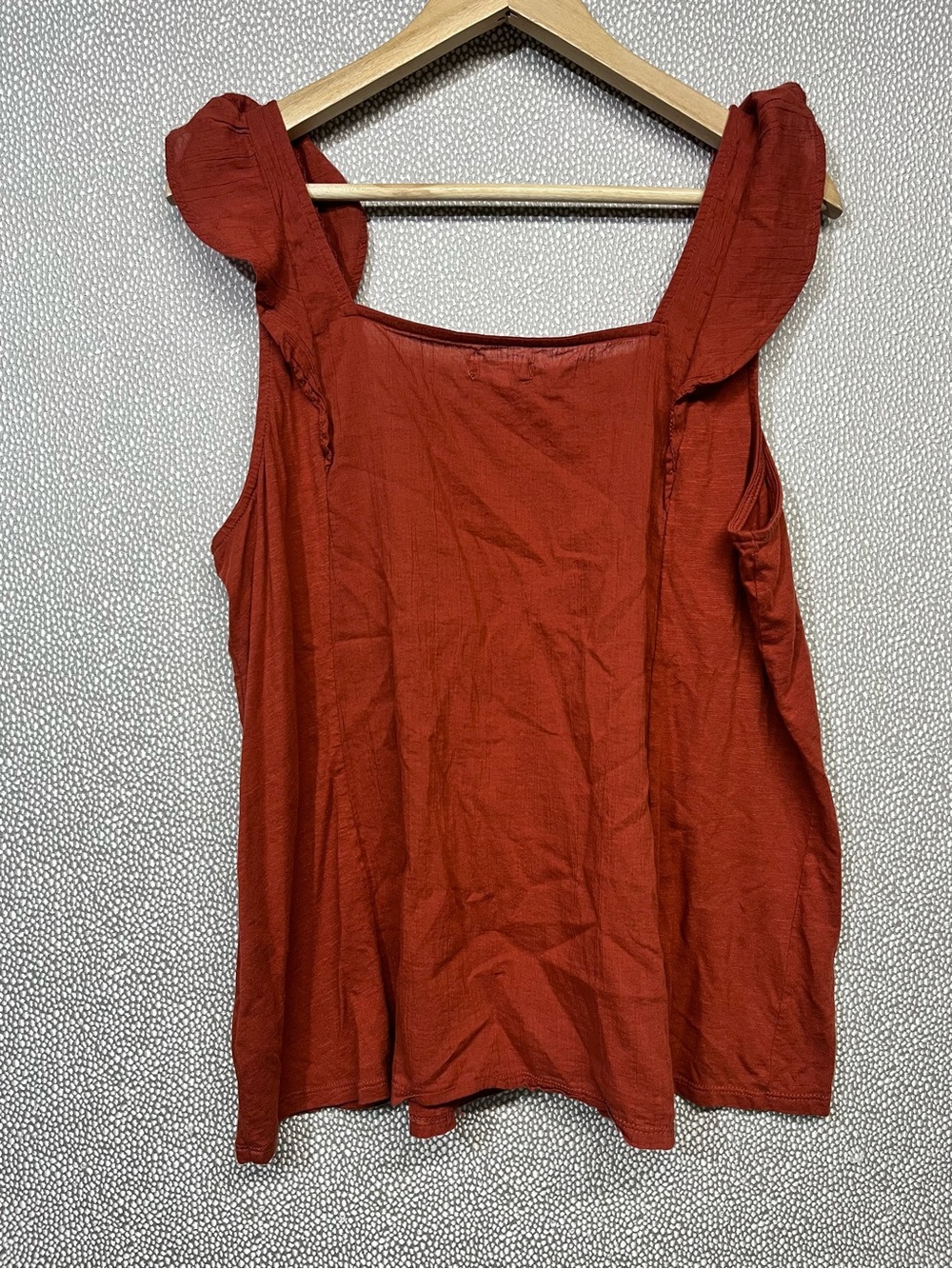 XXL Maurices Rust Ruffle-Sleeve Button Front Tank Top - Picture 4 of 7
